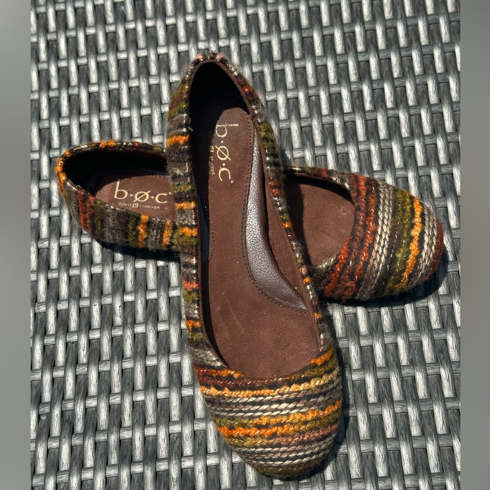 B.o.c. multi color tweed flats size 8/39